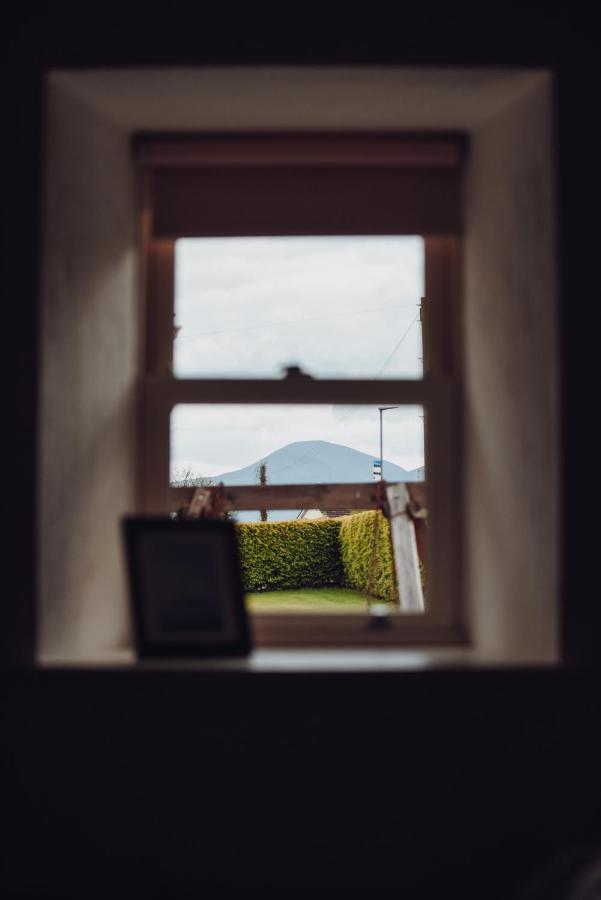 Lizzie'S Cottage Drumaroad ภายนอก รูปภาพ